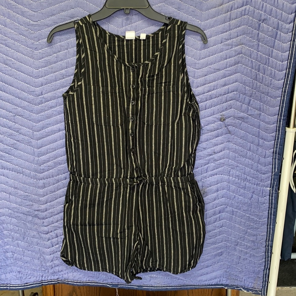 Gil’s dressy Short Romper